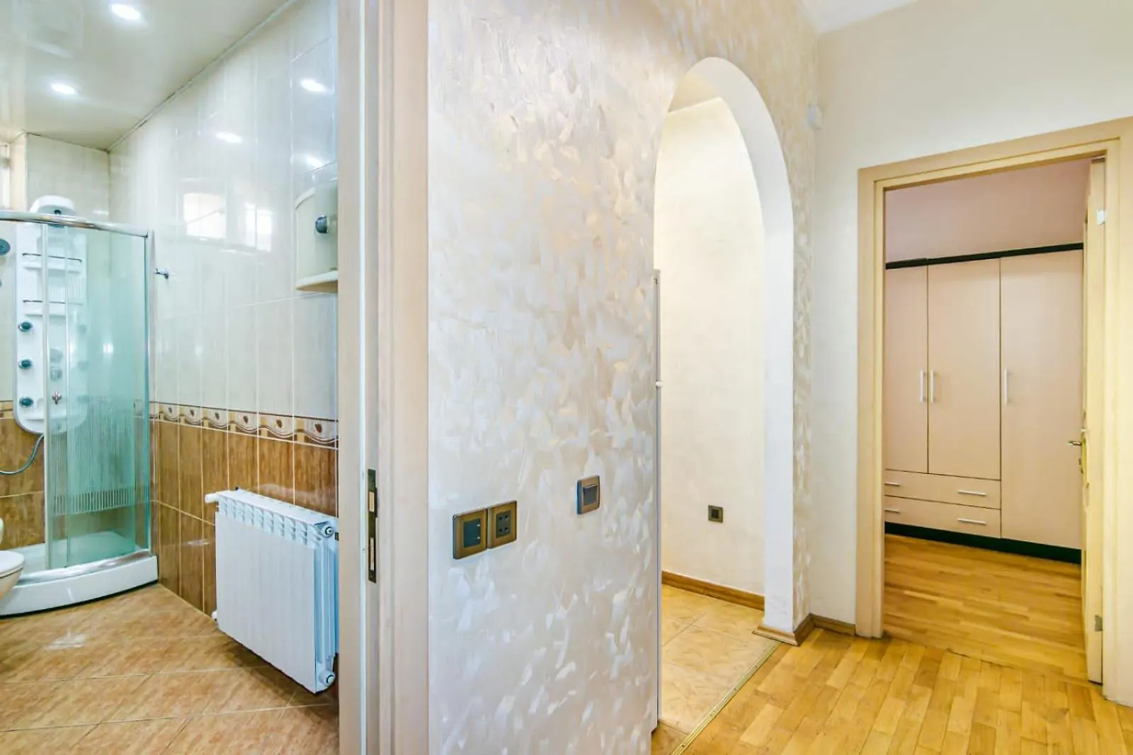 Malakan Lux 3 Rooms باكو