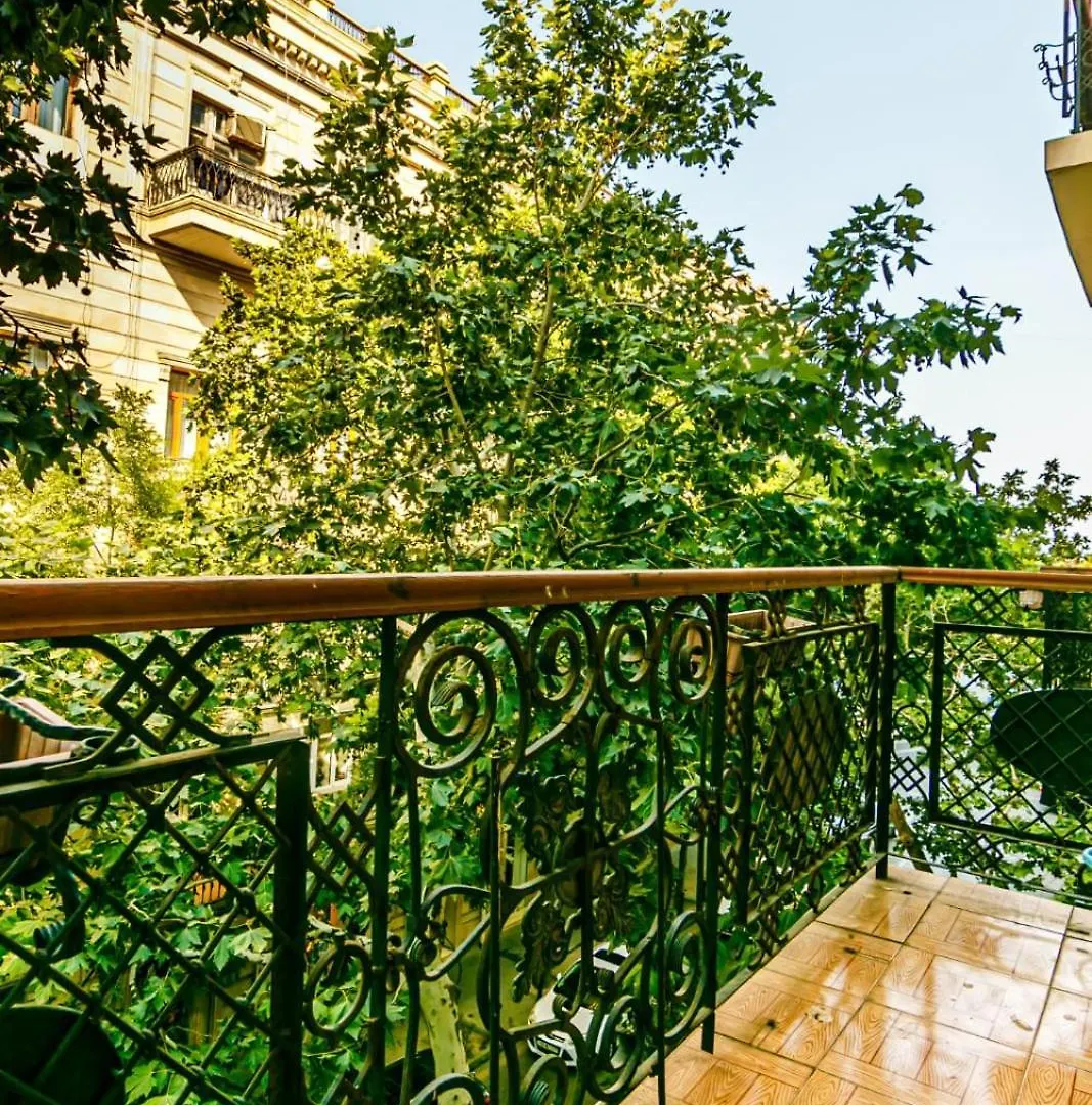 Malakan Lux 3 Rooms باكو شقة