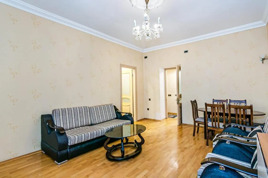 Malakan Lux 3 Rooms Baku Apartment