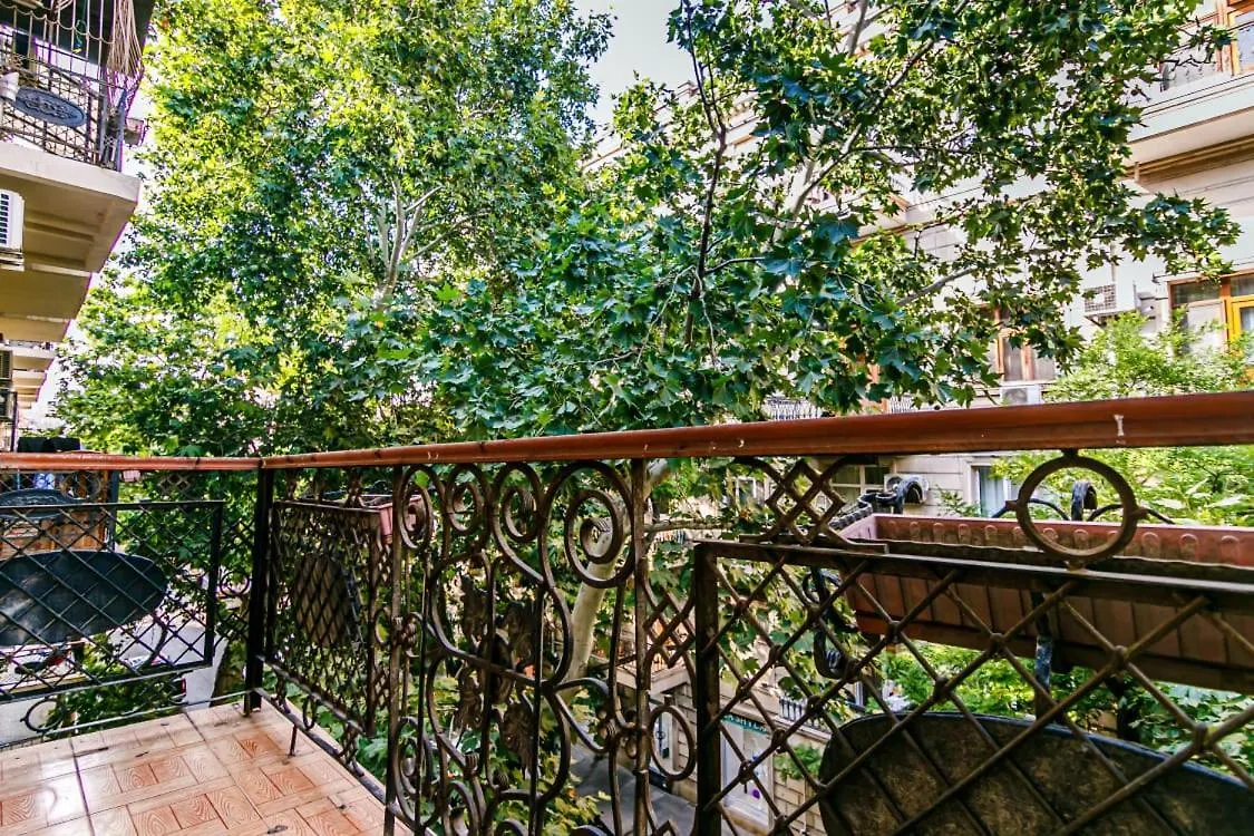 Malakan Lux 3 Rooms Baku